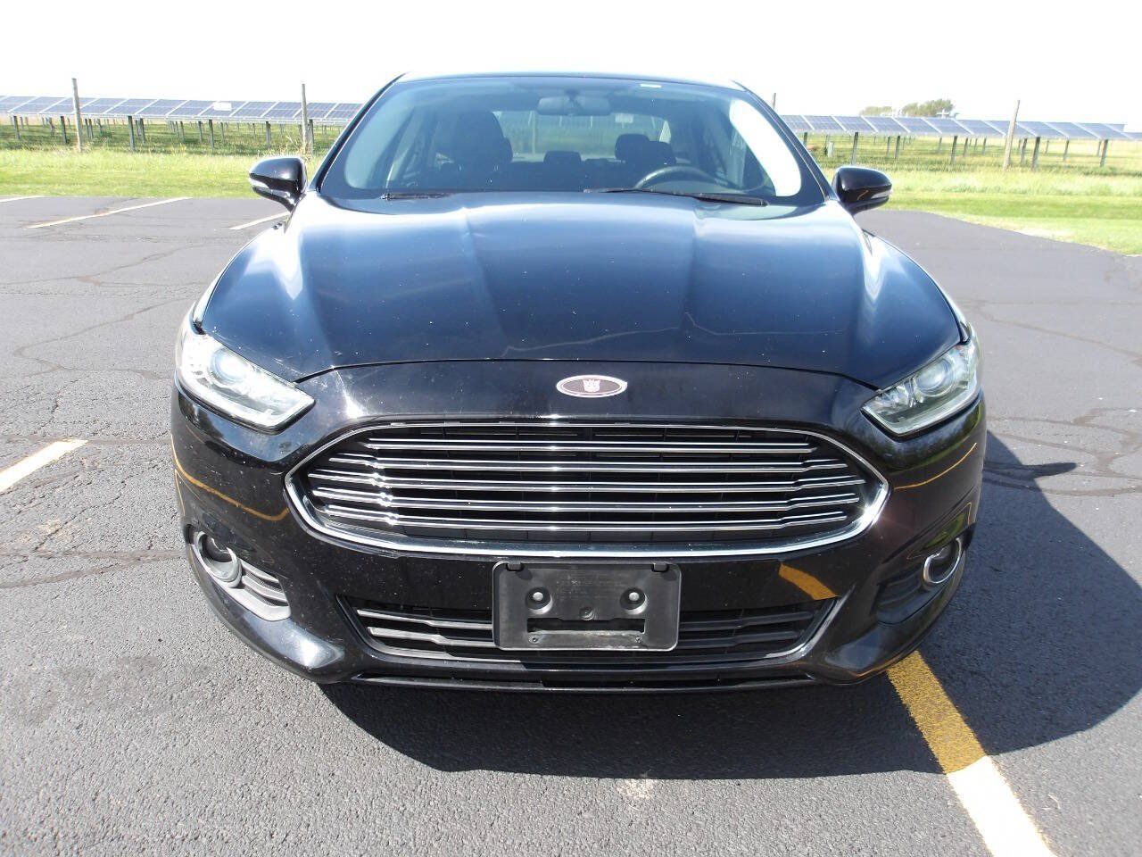Used 2016 Ford Fusion SE FWD image 3