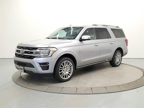 Used 2024 Ford Expedition Max Limited image 3