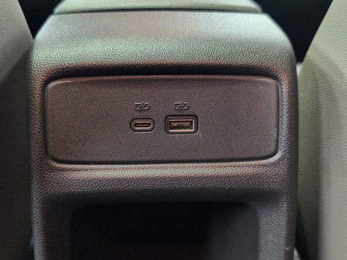 Used 2024 Chevrolet Trax ACTIV w/ Sunroof Package FWD image 19