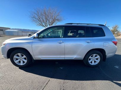 Used 2010 Toyota Highlander SE