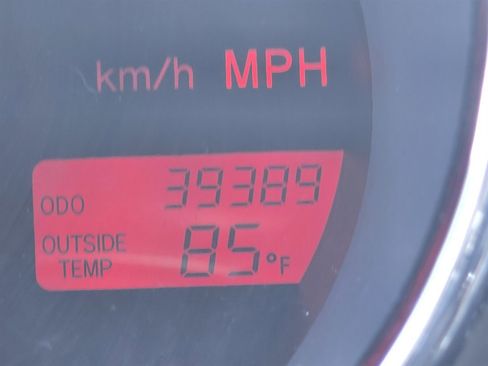 Used 2003 Pontiac Vibe Base w/ Power Group Value Package image 21