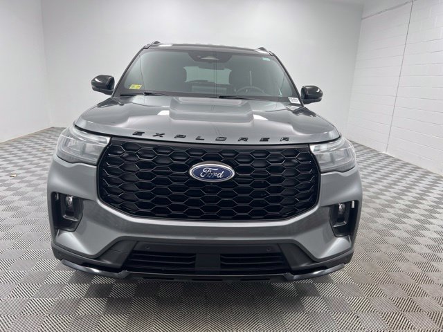Used 2026 Ford Explorer ST-Line AWD/4WD image 3