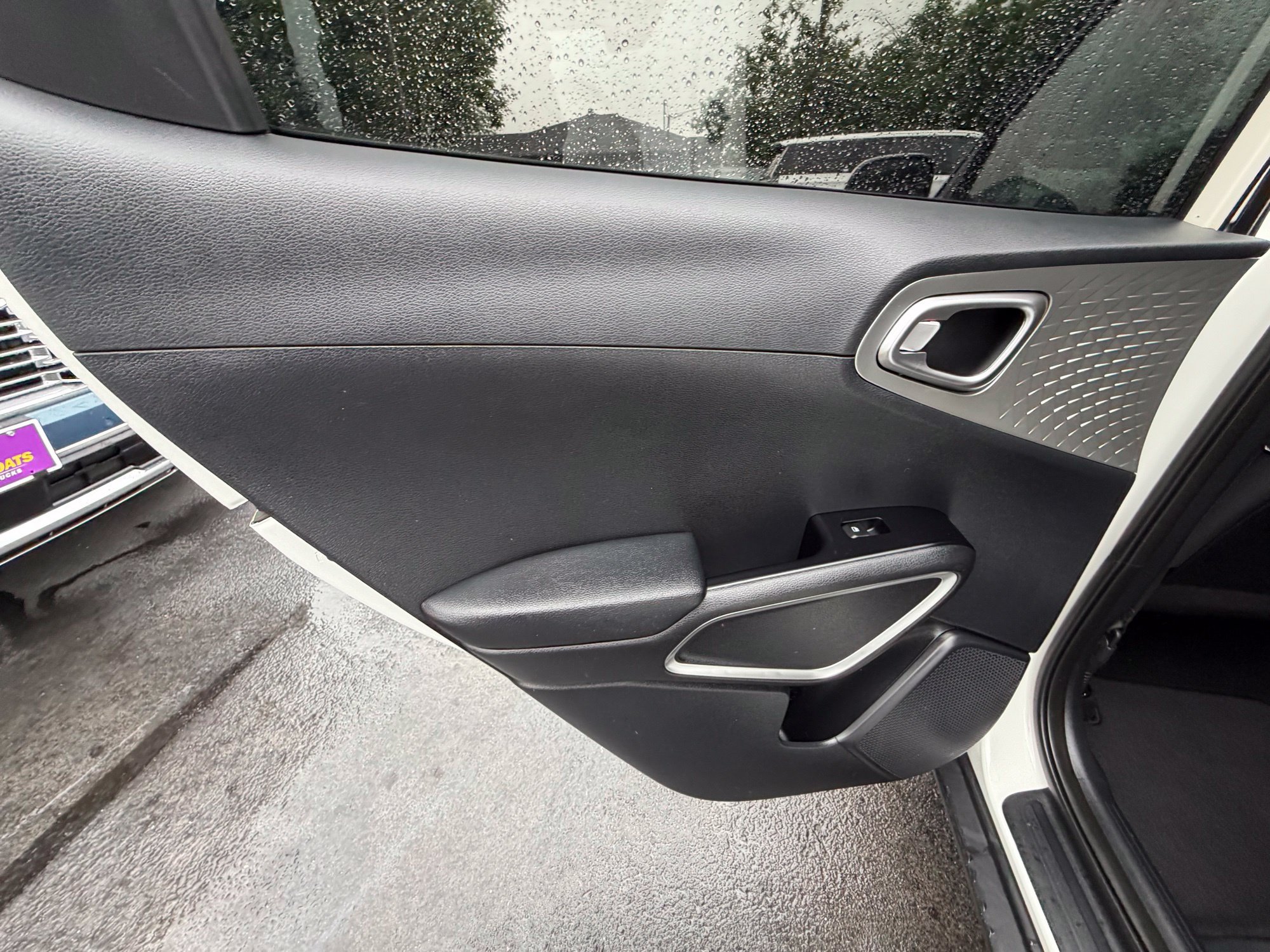 Used 2023 Kia Soul LX FWD image 14