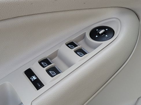 Used 2015 Ford Escape Titanium image 24