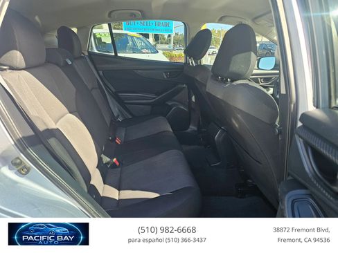 Used 2018 Subaru Impreza 2.0i Premium w/ Popular Package #2 AWD/4WD image 14