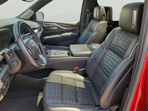 Used 2022 Cadillac Escalade Sport Platinum AWD/4WD image 14