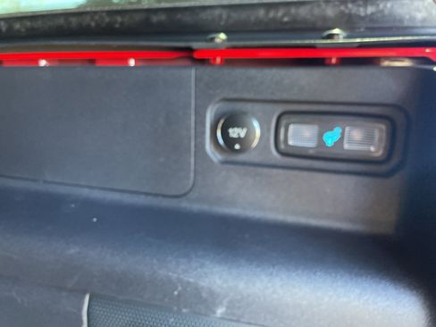 Used 2023 Ford Bronco Wildtrak image 79