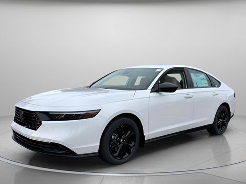 New 2025 Honda Accord SE image 2