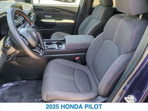 Certified 2025 Honda Pilot Sport image 20