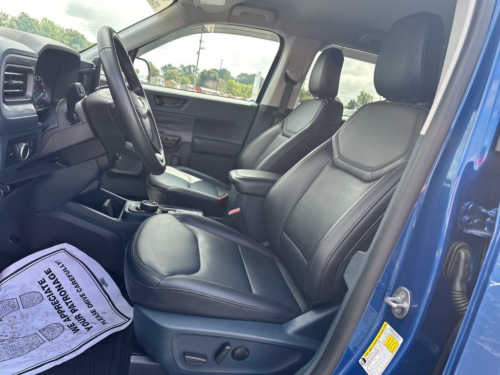 Used 2024 Ford Maverick Lariat w/ Black Appearance Package AWD/4WD image 15