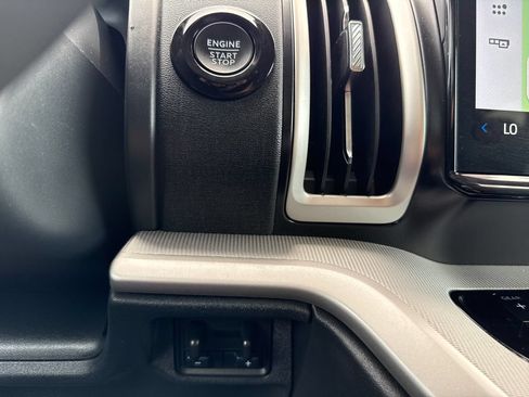 Used 2025 Ford Expedition Max Active RWD image 26