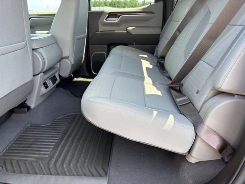 Used 2022 Chevrolet Silverado 1500 LT RWD image 22