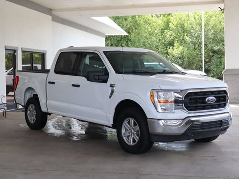 Used 2022 Ford F150 XLT w/ Equipment Group 301A Mid AWD/4WD image 3