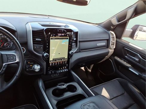 Used 2021 RAM 1500 Laramie w/ Sport Appearance Package image 16