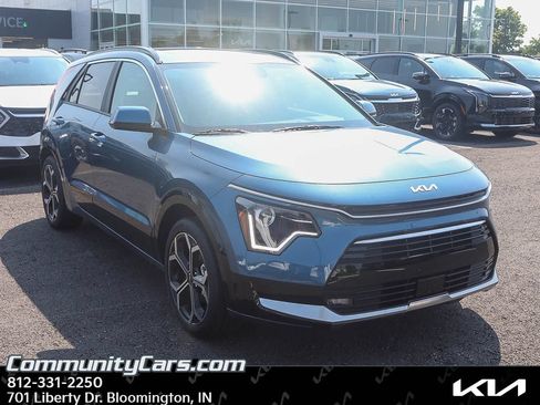 Certified 2025 Kia Niro EX Touring FWD image 8