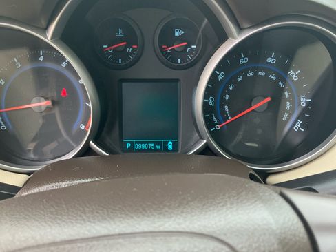 Used 2015 Chevrolet Cruze LT w/ Enhanced Safety Package image 14