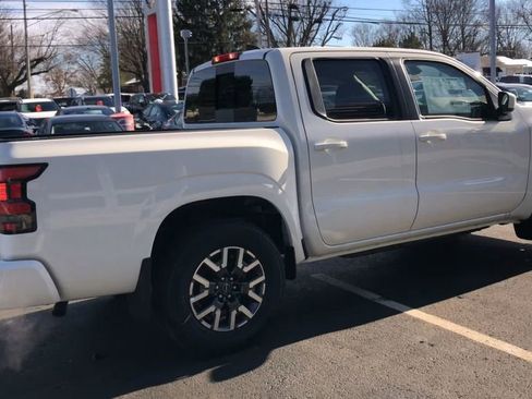 New 2026 Nissan Frontier SV w/ Tow Package AWD/4WD image 8