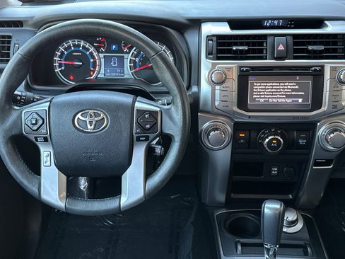 Used 2017 Toyota 4Runner SR5 w/ Convenience Package AWD/4WD image 14