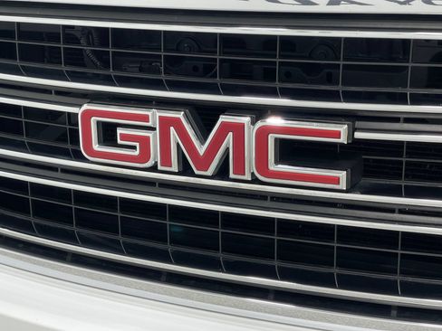 Used 2016 GMC Yukon SLE w/ HD Trailering Package AWD/4WD image 37