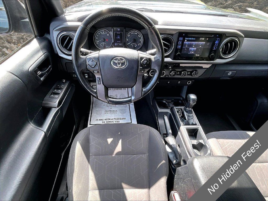 Used 2017 Toyota Tacoma TRD Sport w/ Tow Package (A/T) AWD/4WD image 5
