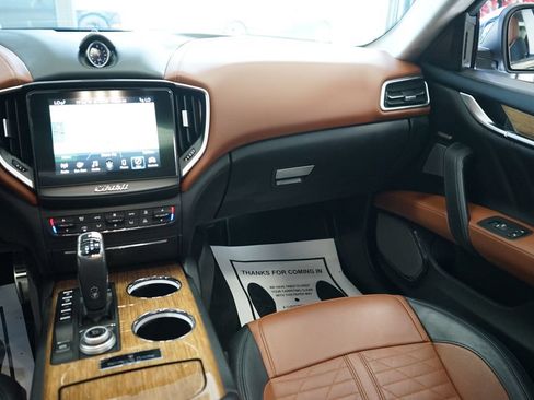 Used 2019 Maserati Ghibli S GranLusso AWD/4WD image 13