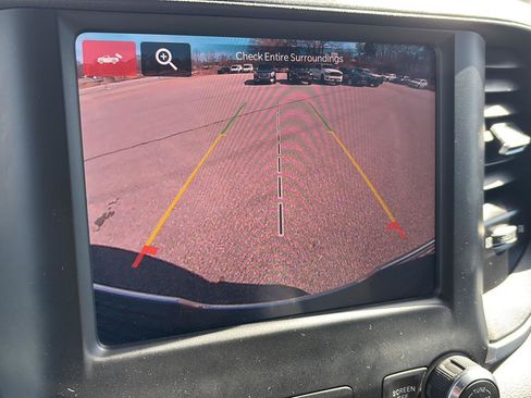 Used 2024 RAM 2500 Big Horn w/ Bed Utility Group image 12