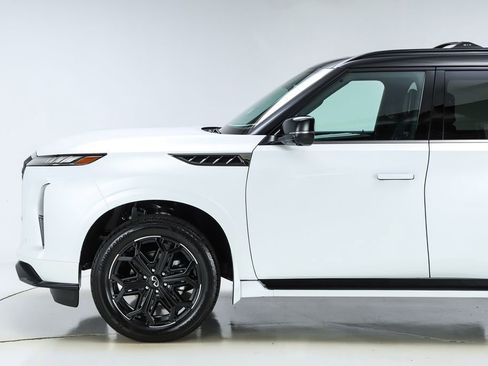New 2026 INFINITI QX80 4WD image 44