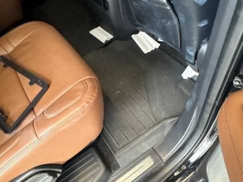 Used 2022 Lincoln Navigator Reserve RWD image 14