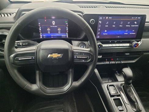 Used 2023 Chevrolet Colorado W/T image 22
