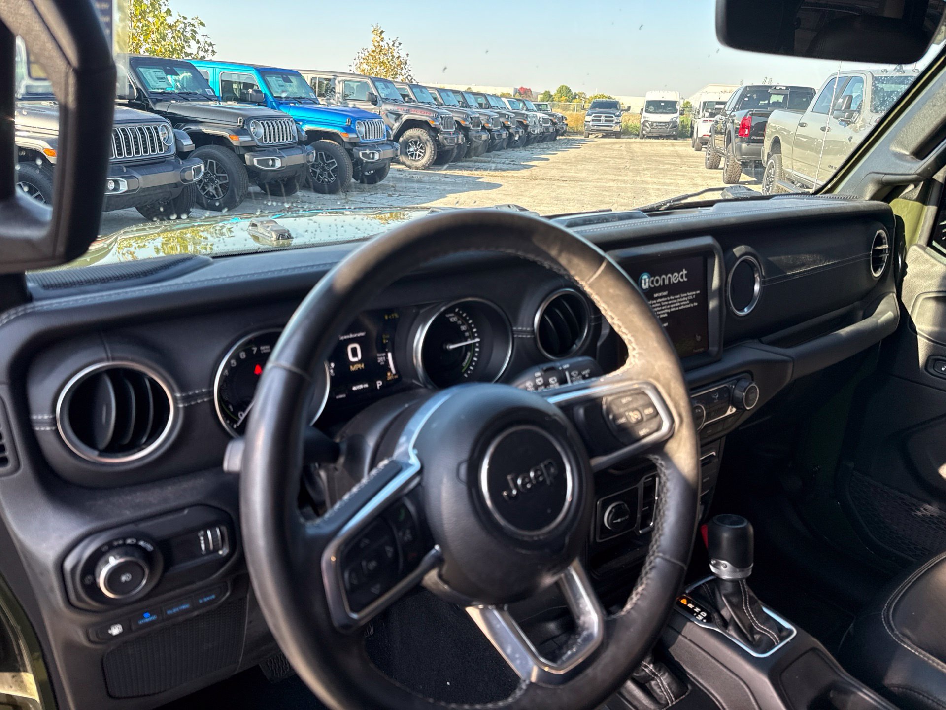 Used 2023 Jeep Wrangler Unlimited Sahara w/ Cold Weather Group AWD/4WD image 10