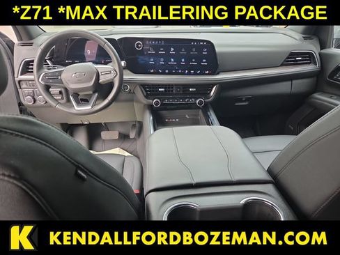 Used 2025 Chevrolet Suburban Z71 w/ Comfort Package AWD/4WD image 17