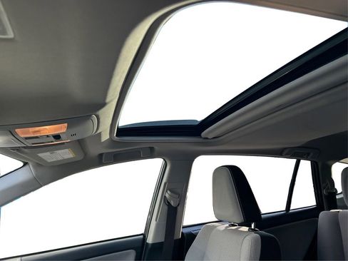 Used 2018 Toyota RAV4 XLE image 23