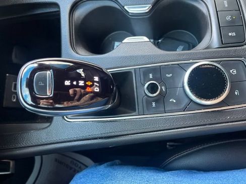 Used 2023 Cadillac XT4 Sport w/ Cold Weather Package FWD image 17