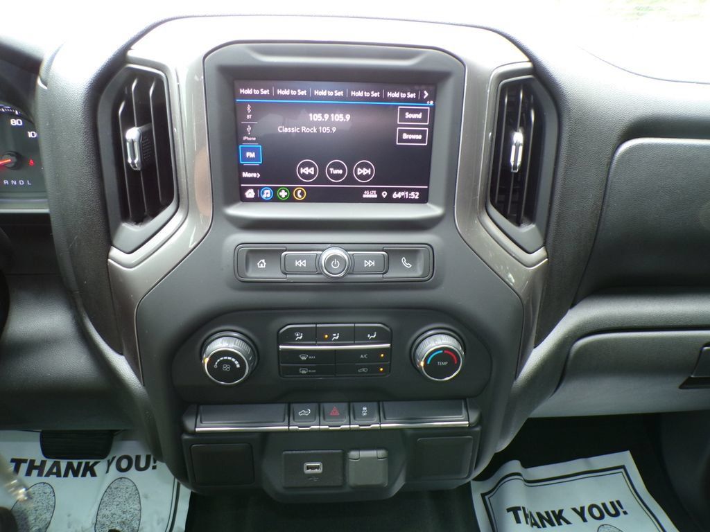 Used 2020 Chevrolet Silverado 1500 Custom w/ Custom Value Package AWD/4WD image 26