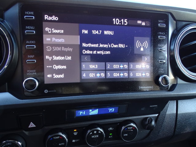 Used 2021 Toyota Tacoma TRD Off-Road w/ Technology Package AWD/4WD image 15