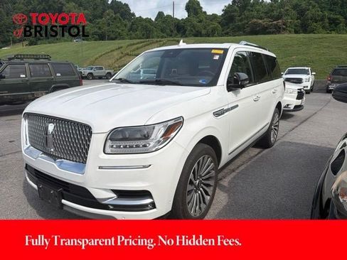Used 2021 Lincoln Navigator Reserve w/ Luxury Package AWD/4WD image 3