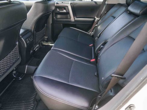 Used 2021 Toyota 4Runner Limited AWD/4WD image 17