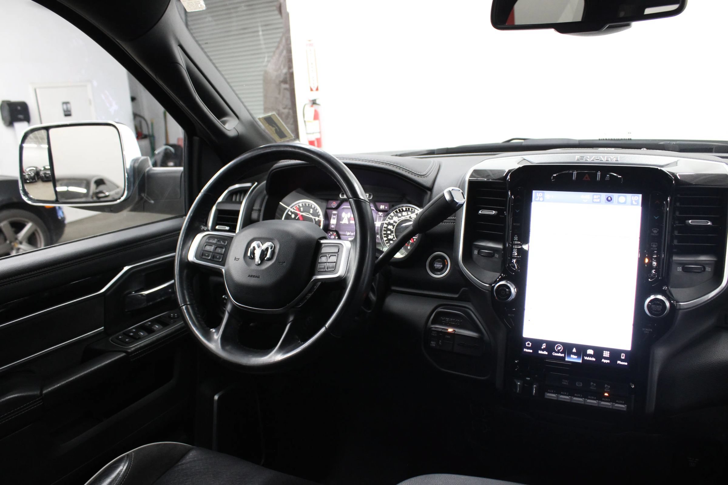 Used 2022 RAM 2500 Laramie AWD/4WD image 17