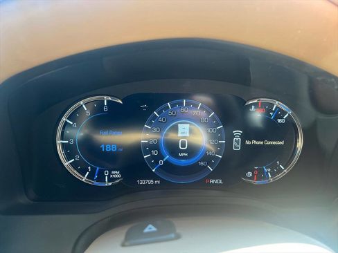 Used 2020 Cadillac Escalade Platinum image 12