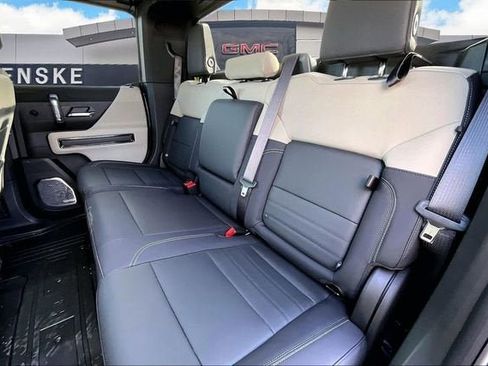New 2026 GMC Hummer EV 4x4 Crew Cab image 11