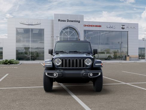 New 2026 Jeep Wrangler Unlimited Sahara AWD/4WD image 6