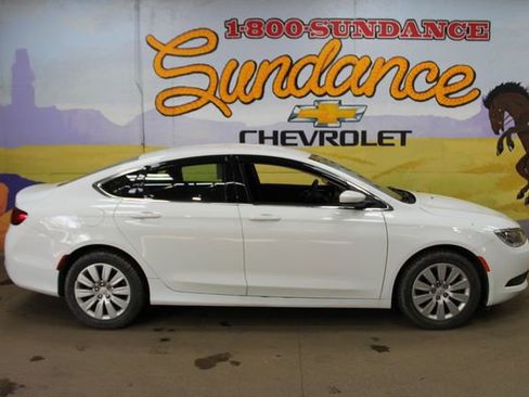 Used 2016 Chrysler 200 LX FWD image 1
