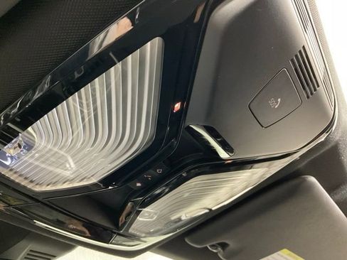 Used 2022 BMW 330i xDrive Sedan w/ Premium Package image 27