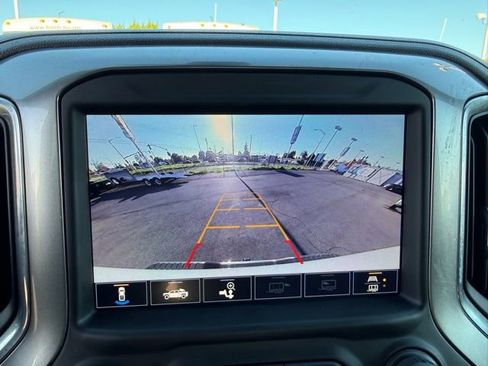 Used 2022 Chevrolet Silverado 3500 LTZ w/ LTZ Convenience Package image 15