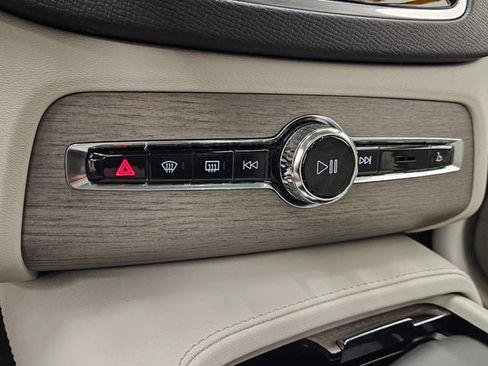 Used 2023 Volvo XC90 T8 Plus w/ Protection Package Premier image 22