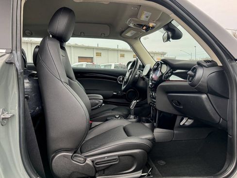 Used 2022 MINI Cooper SE image 17