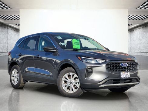 Used 2024 Ford Escape Active image 2