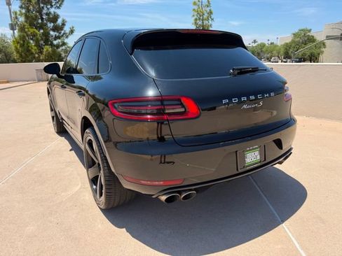 Used 2015 Porsche Macan S w/ Premium Package AWD/4WD image 8