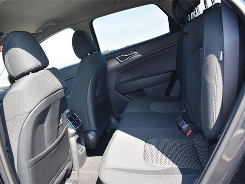 New 2026 Kia Sportage S image 17