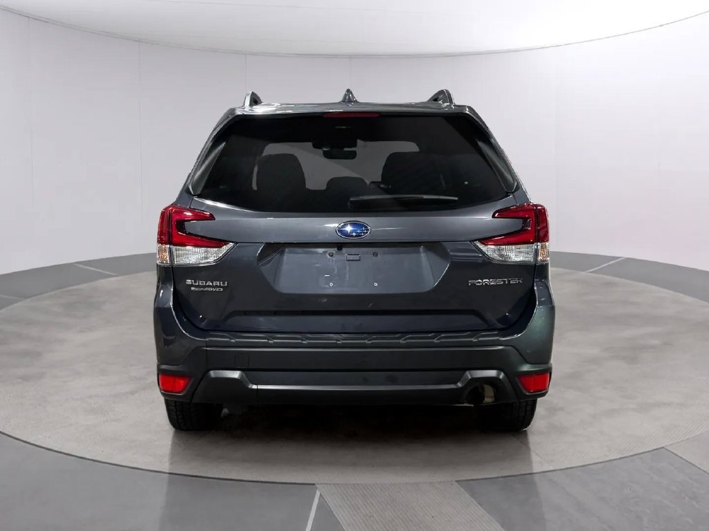 Used 2021 Subaru Forester Premium w/ Popular Package #1 AWD/4WD image 4